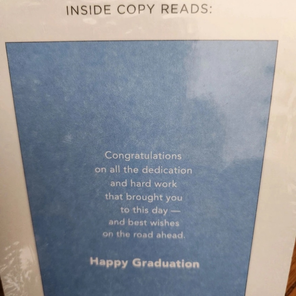 American Greetings 8 count Graduation Greeting Cards HAPPY GRADUATION - Picture 3 of 3